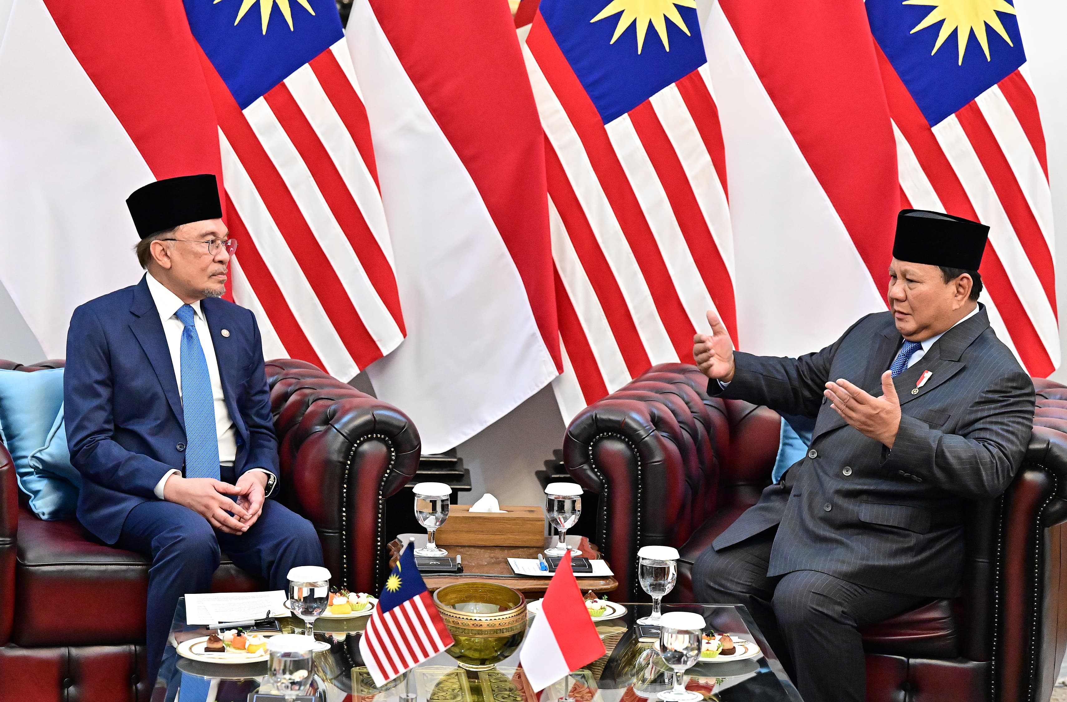 Where Is the Collective Solidarity? ASEAN on Hold at the Strait of Hormuz: Prabowo-Anwar’s Bilateral Geopolitics and the Erosion of Regional Unity